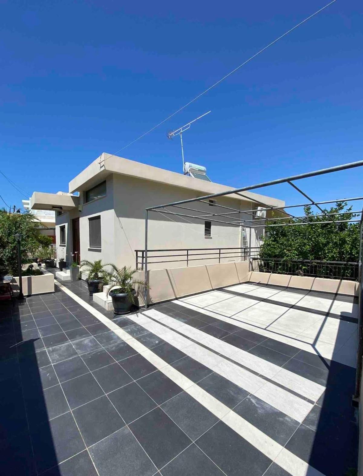 Golden View Villa Kato Daratso Luaran gambar